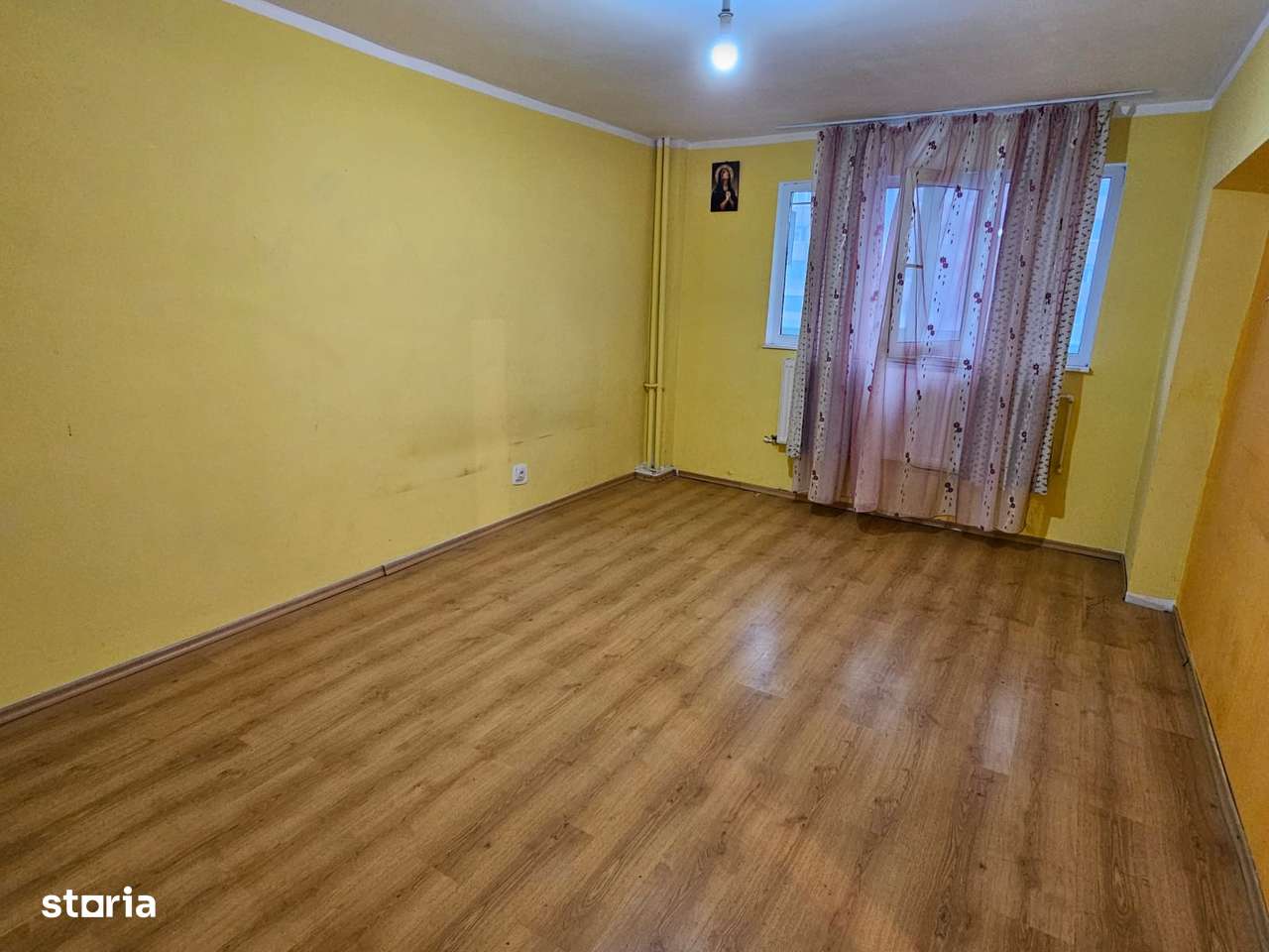 Apartament cu 4 camere in Micro 18 - Imagine principală: 2/14