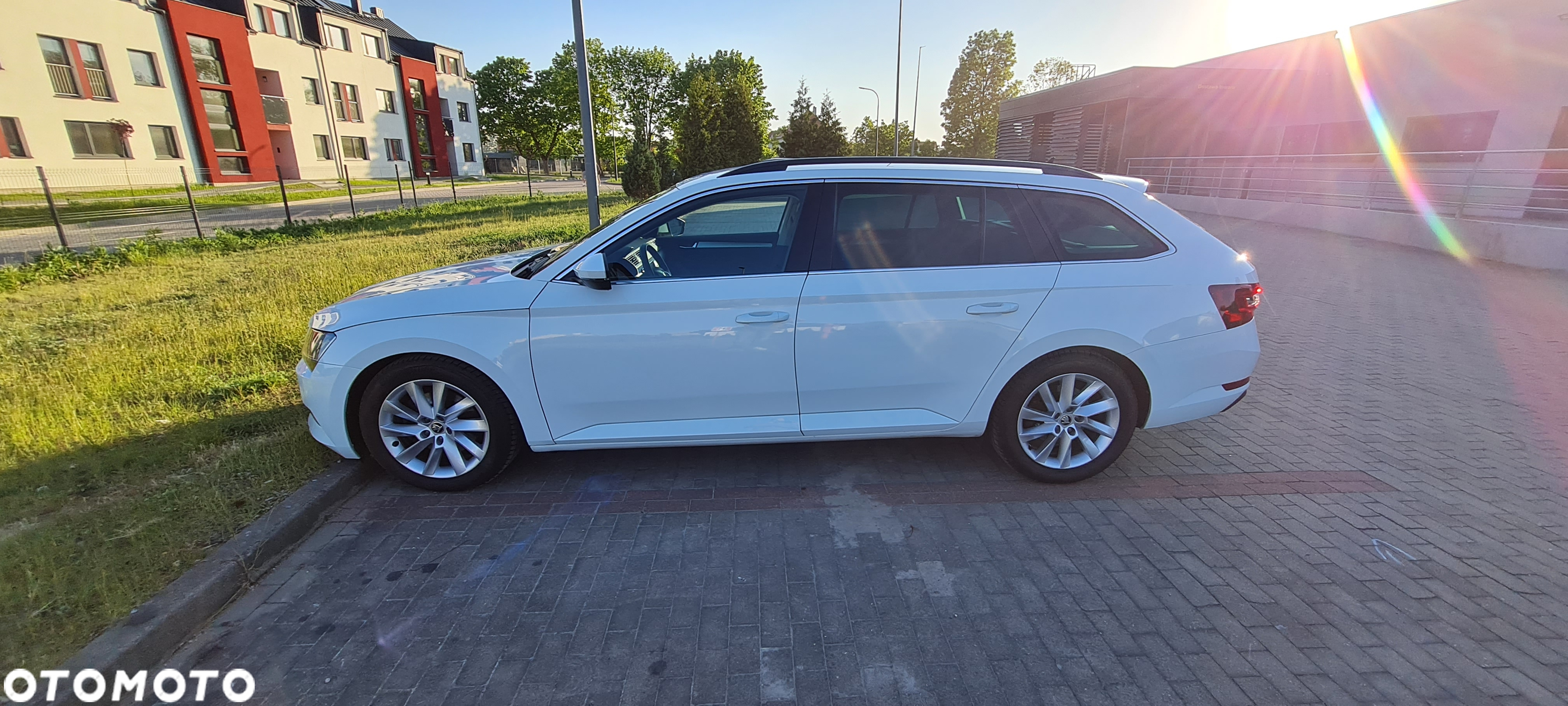 Skoda Superb Combi 1.8 TSI Ambition - 14