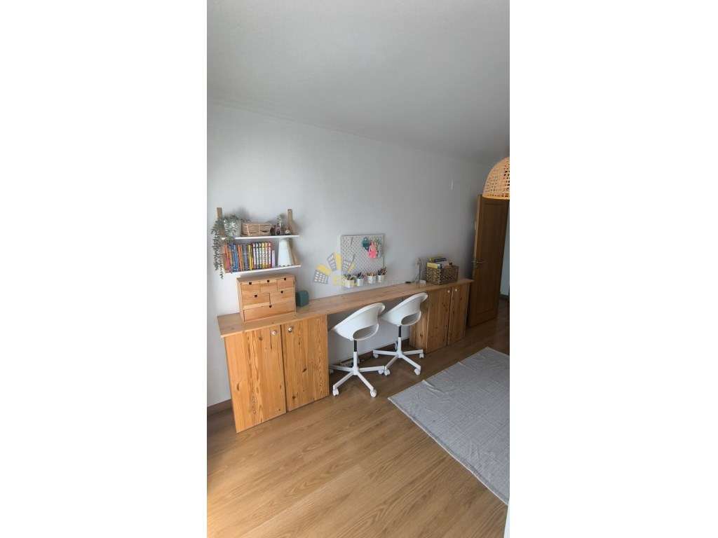 Apartamento Duplex T2+1 com Parqueamento, Arrecadação e Varanda | E...-25