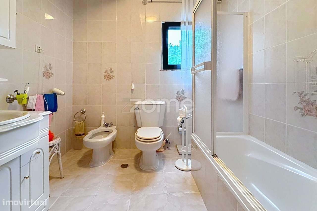 Moradia com Piscina, Quintal e Conforto Total a 8 km de Viseu-8