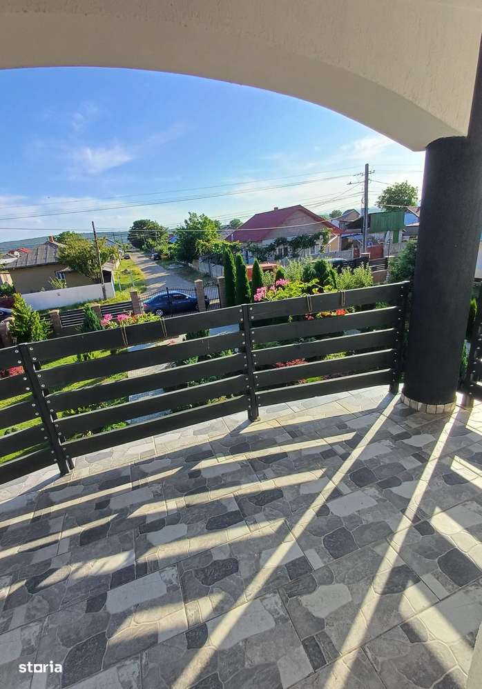 De vanzare casa noua din caramida, mobilata/utilată, Teren 1000mp - Imagine principală: 3/20