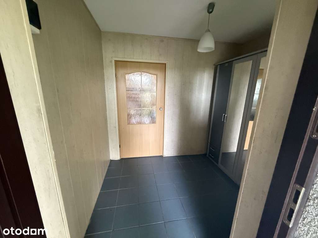 Piękny dom na sprzedaż w Dołujach.-9