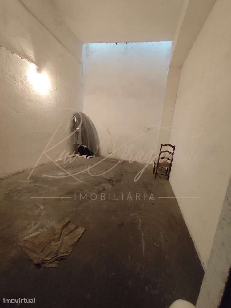 Apartamento T3 na Portela Totalmente Renovado-26