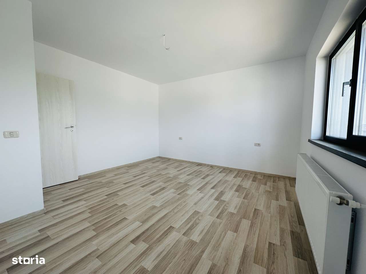 Casă de vânzare în Comuna Berceni – 4 camere, 360 mp – 165.000 €-7