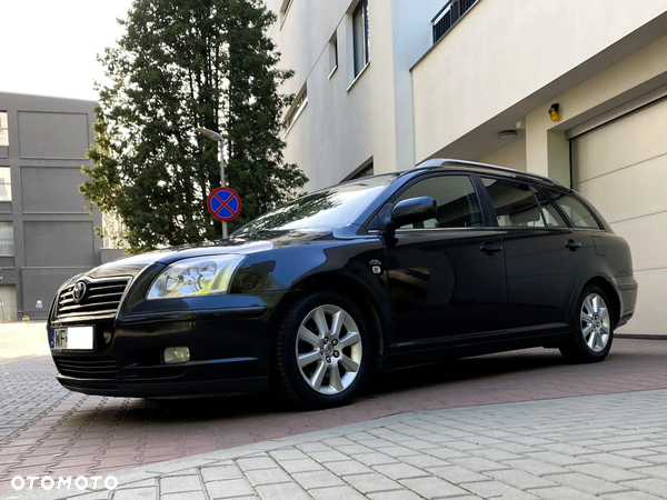 Toyota Avensis - 15