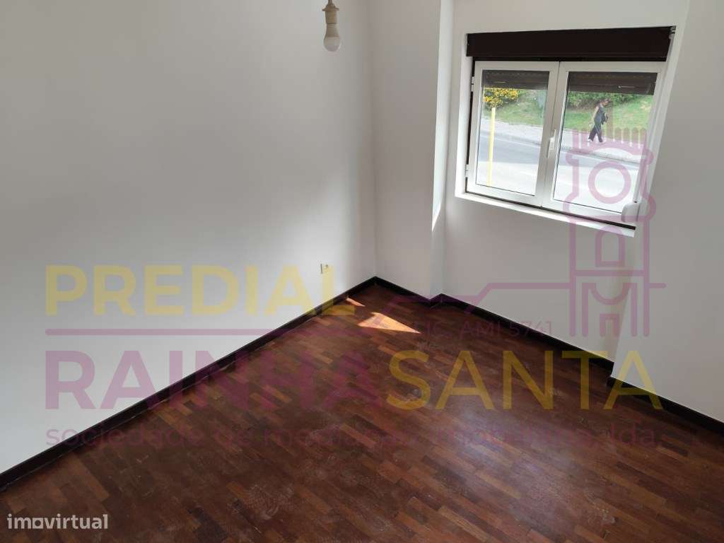 Moradia Bi Familiar T4 Santarém-4