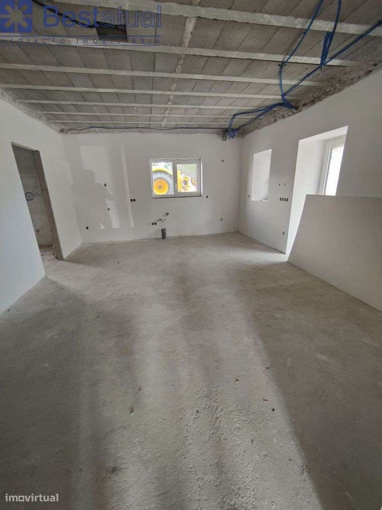 Moradias Bifamiliar - Acab. de Qualidade - Avidos-19