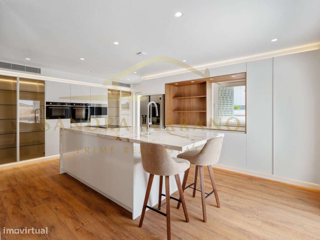 Moradia Contemporânea, 4 Suites, renovada ,Piscina na Quinta da Bel...-6