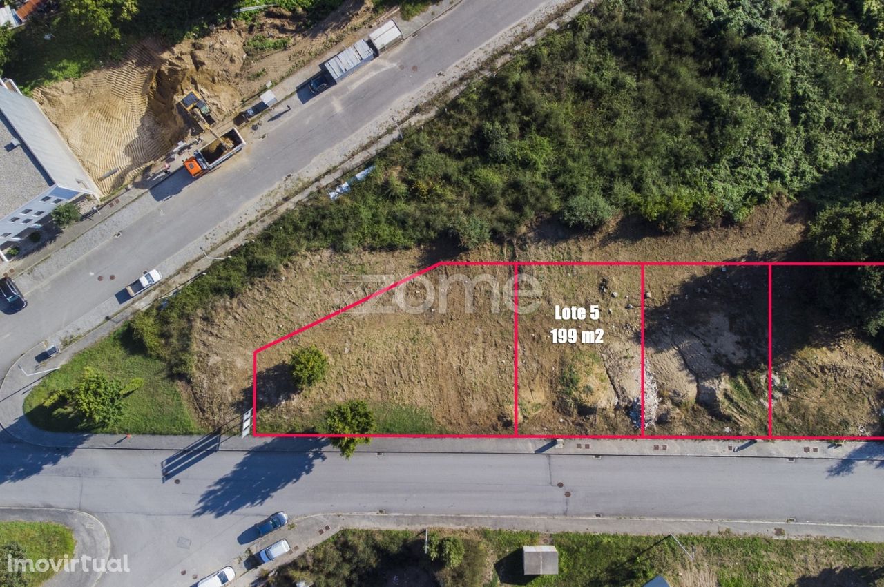 Terreno Urbano com 199 m2 em Gualtar - Braga