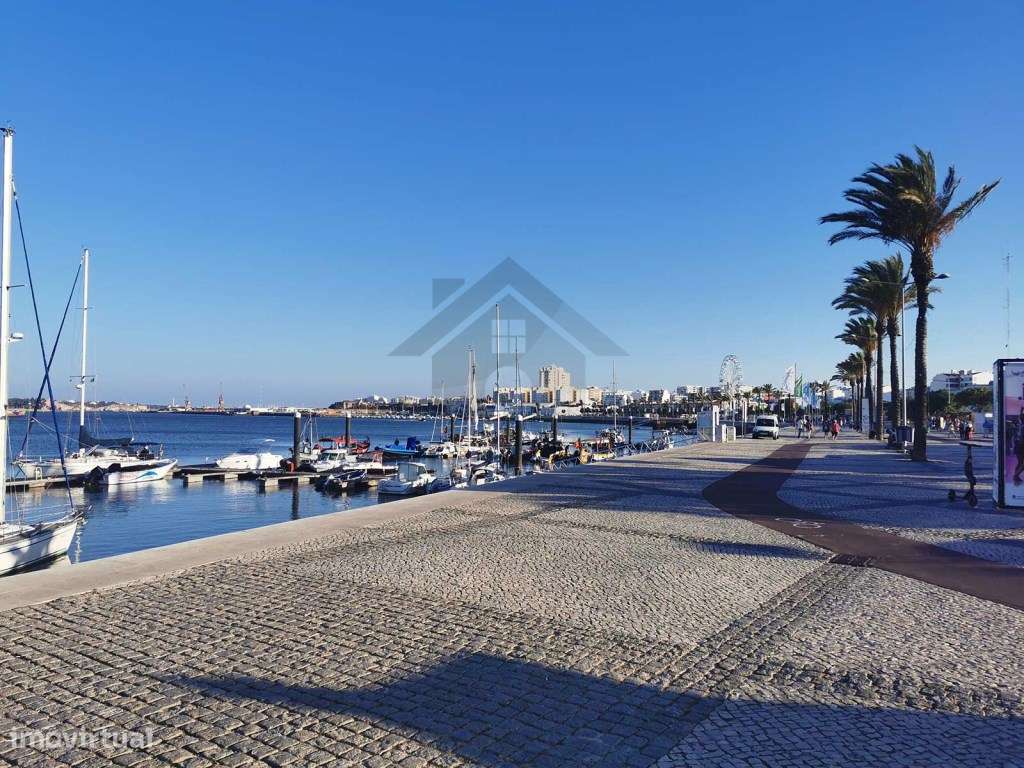 Moradia para Venda no Centro em Portimão-10