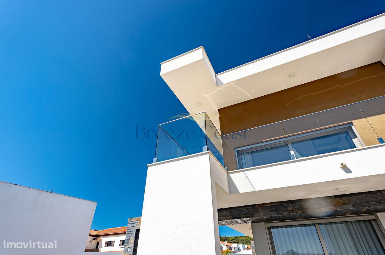 Moradia T4+1 de luxo com elevador-46