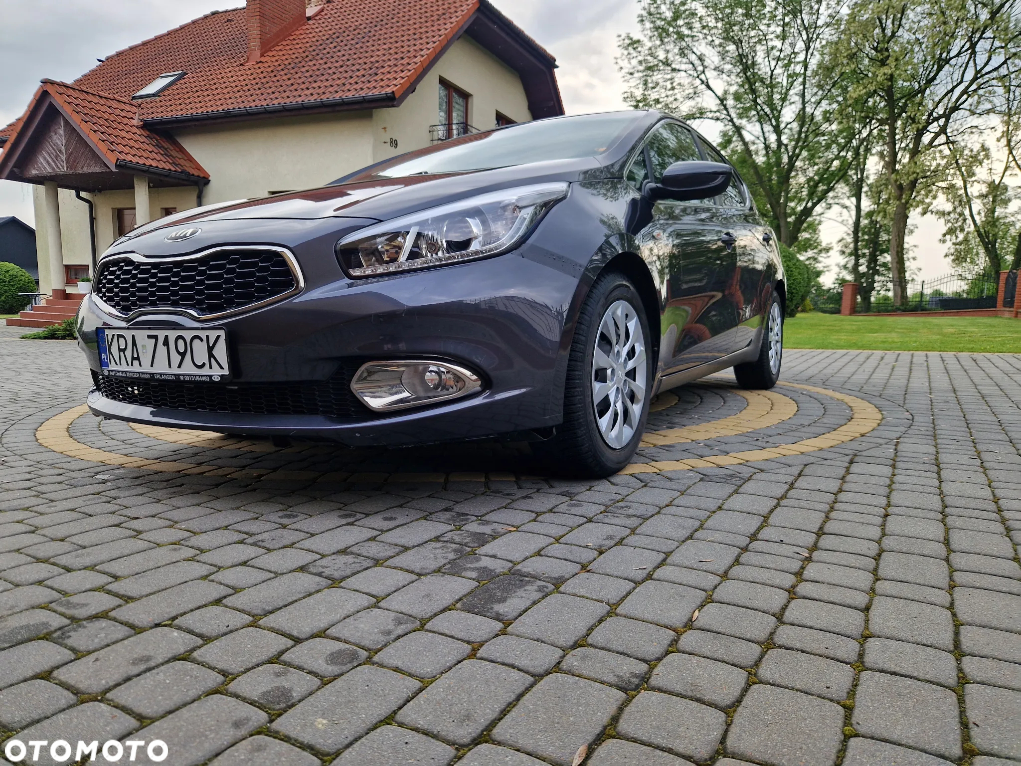 Kia Ceed 1.6 GDI Dream-Team Edition - 3