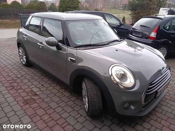 MINI Cooper Seven - 9