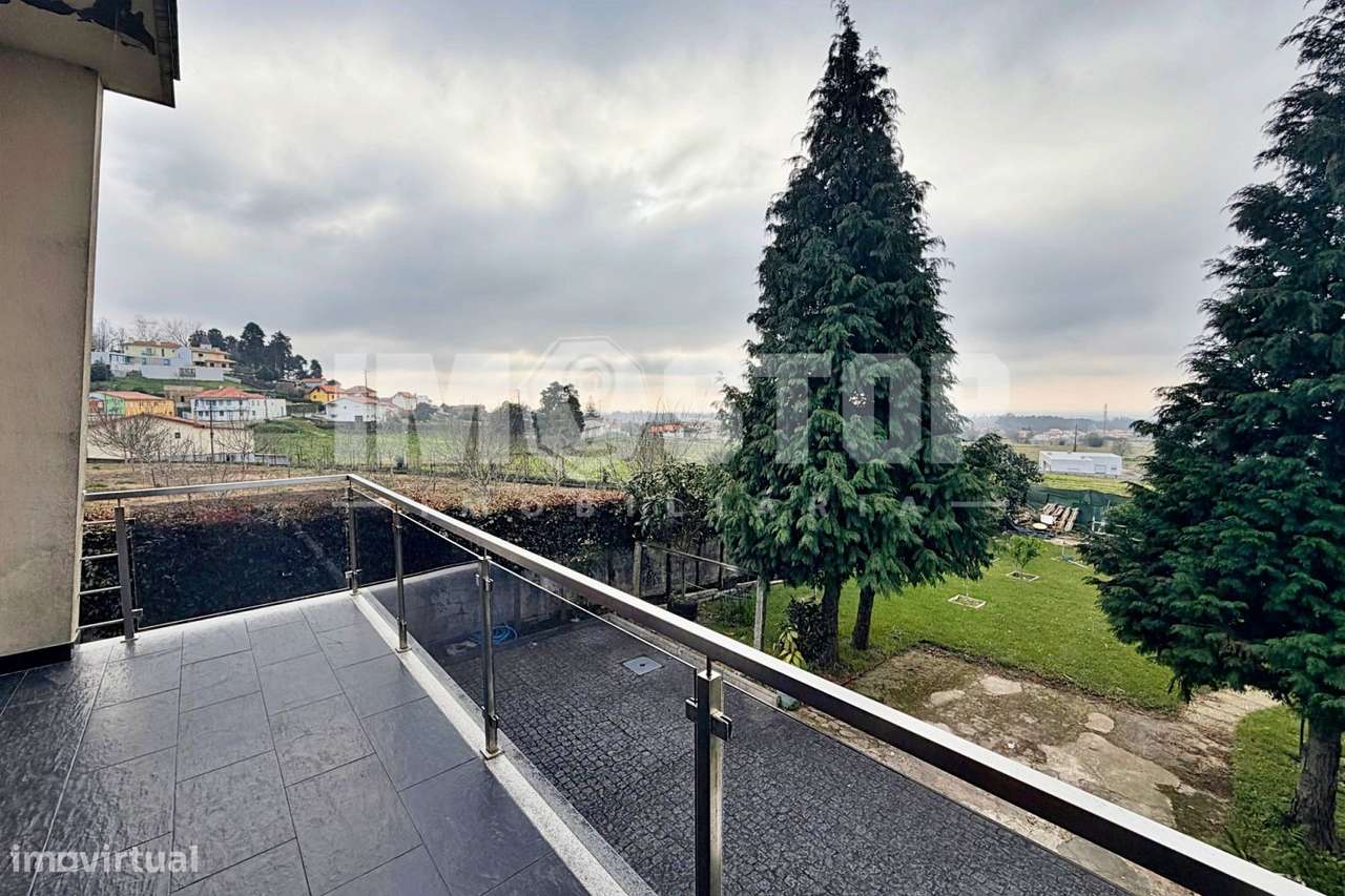 Moradia T4 em Albergaria-a-Velha - Grande imagem: 4/39