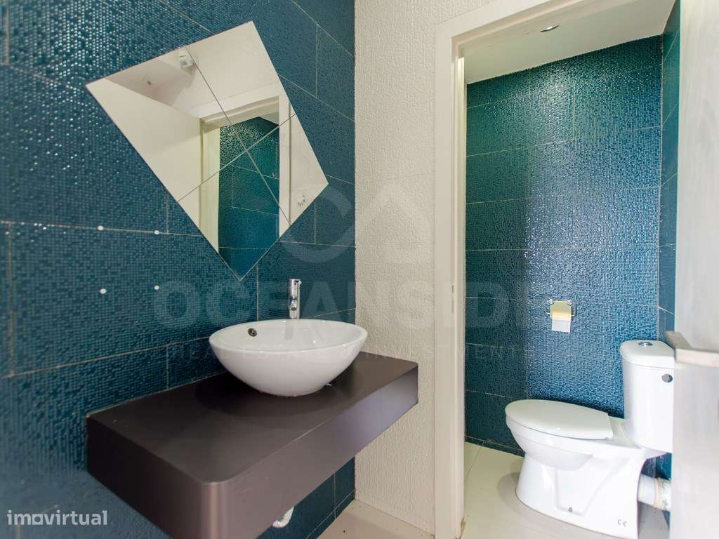 Loja com 2 Salas Amplas e Cenário Exclusivo sobre o Tejo-8