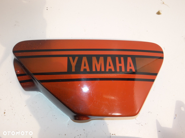 Yamaha XS 750 boczek lewy prawy boczki pokrywa owiewka ogon błotnik tył Y1239 - 14