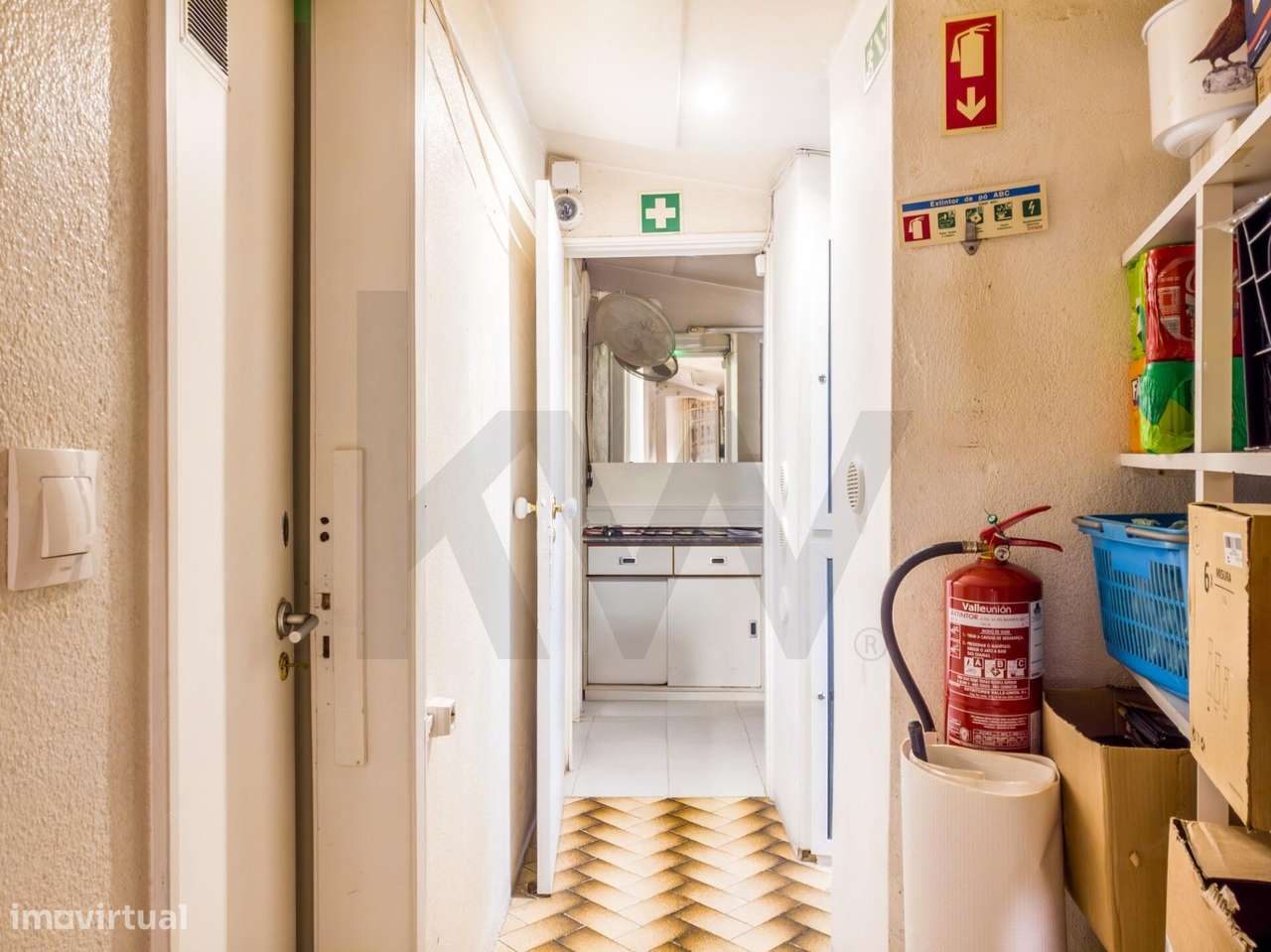 Espaço Comercial Único (85m2) no Coração de Alfama – Largo do Chafariz - Grande imagem: 3/11