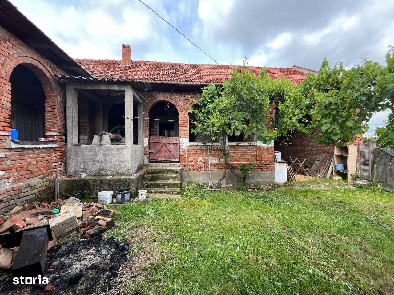 Honorici, Casa Cu Teren, 230 Mp. Suprafata construita, 1.700 Mp. Supra - Imagine principală: 5/18