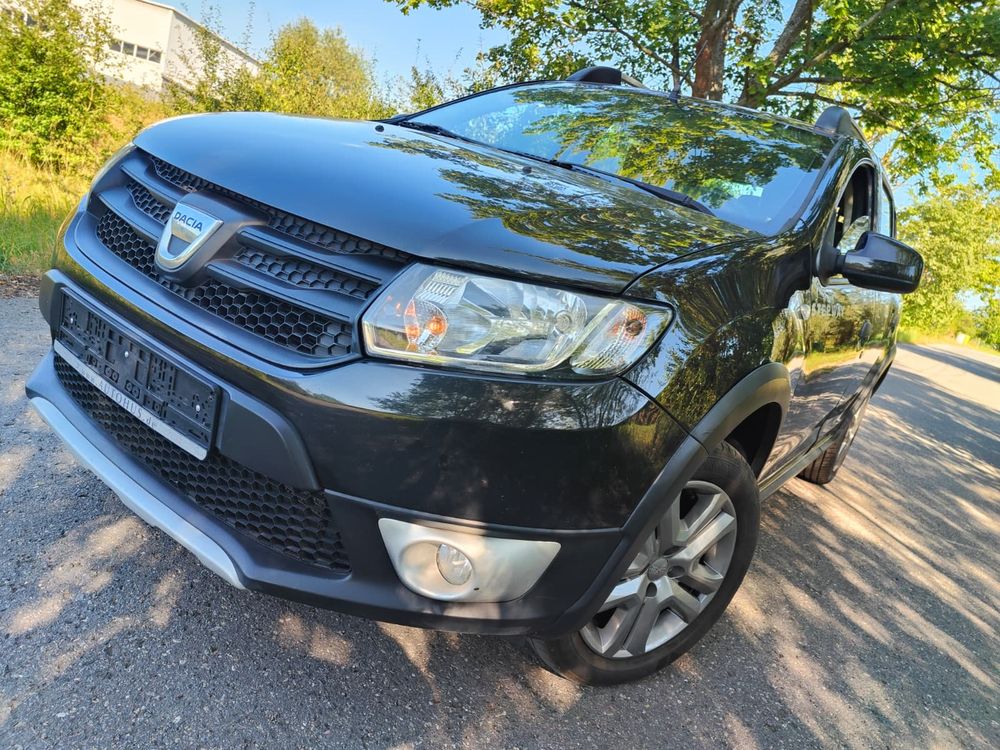 Dacia Sandero II (2012-2020) dCi 90 Laureate 2013