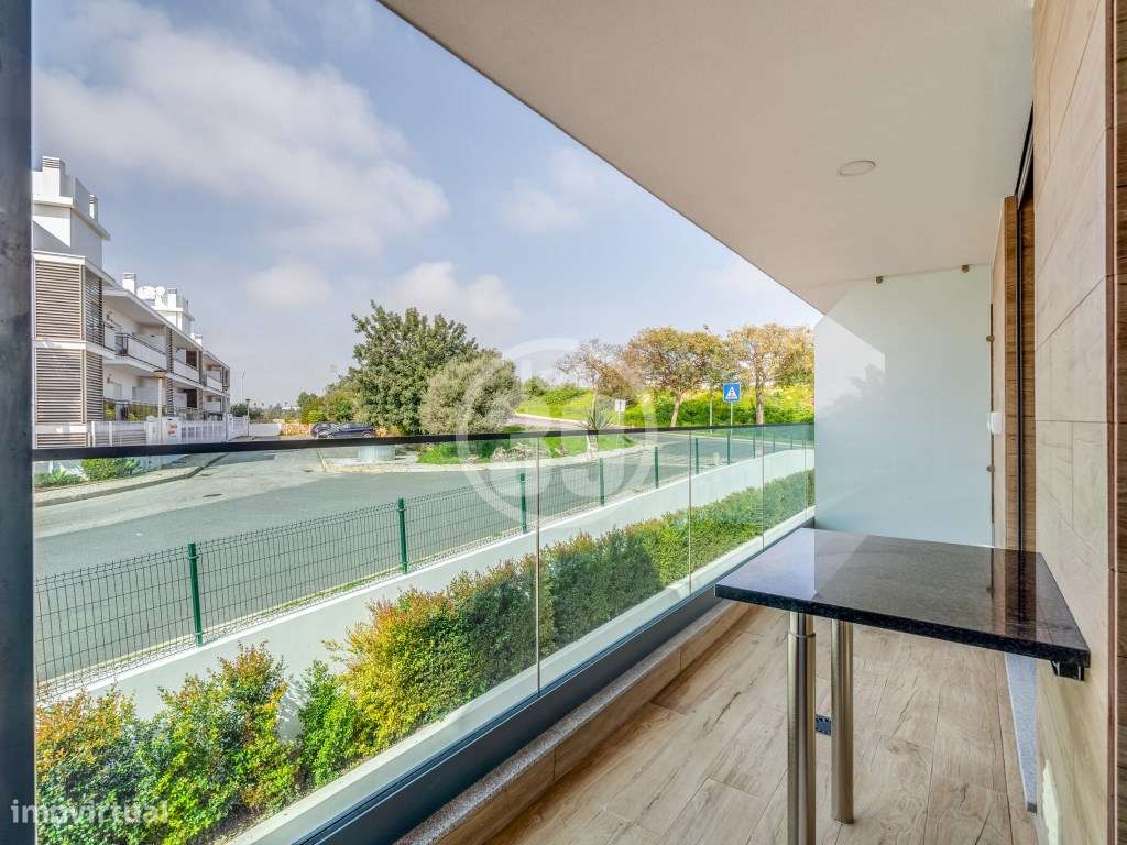 Apartamento T2 com piscina, Estacionamento Privativo, no Centro de ...-27