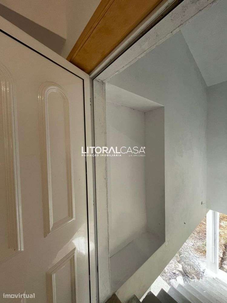 Moradia T3 Remodelada - Silva Escura-25