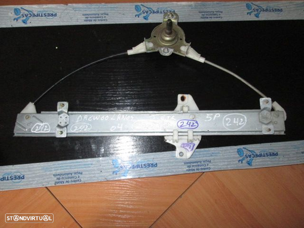 Elevador Manual S/REF0242 DAEWOO LANOS 2004 5P TE - 1