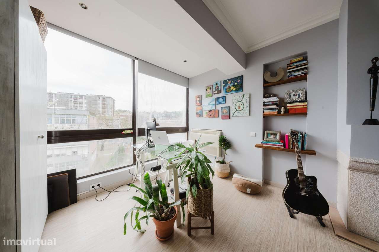 Apartamento T2 com Jardim de Inverno e Open Space | Setúbal-5
