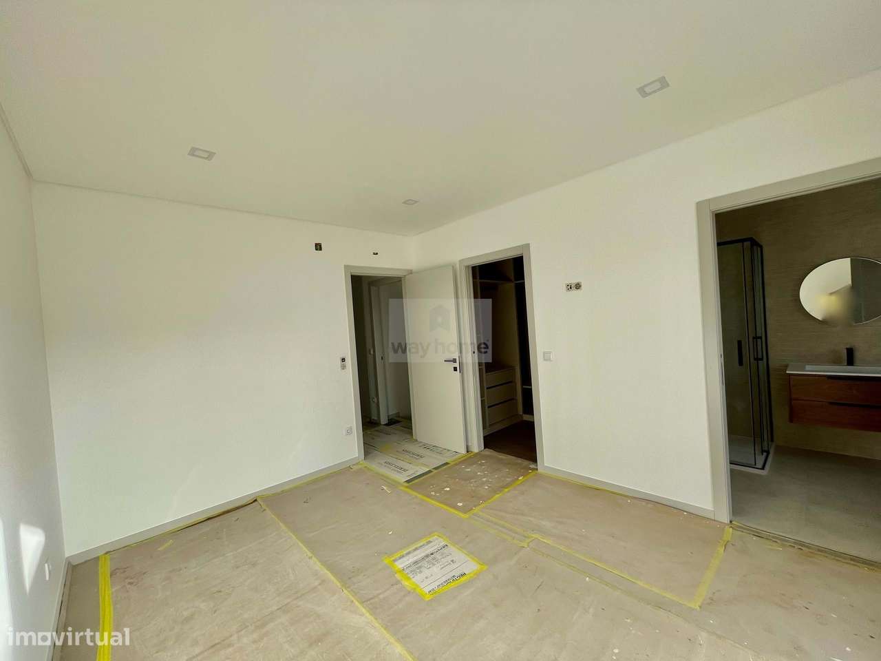 Moradia T4 | Quatro suites | Elevador | Garagem | Lourinhã | Praia da-19
