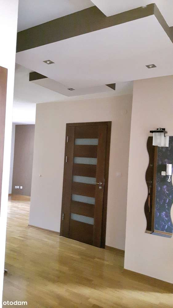 , Przemyslowa 4