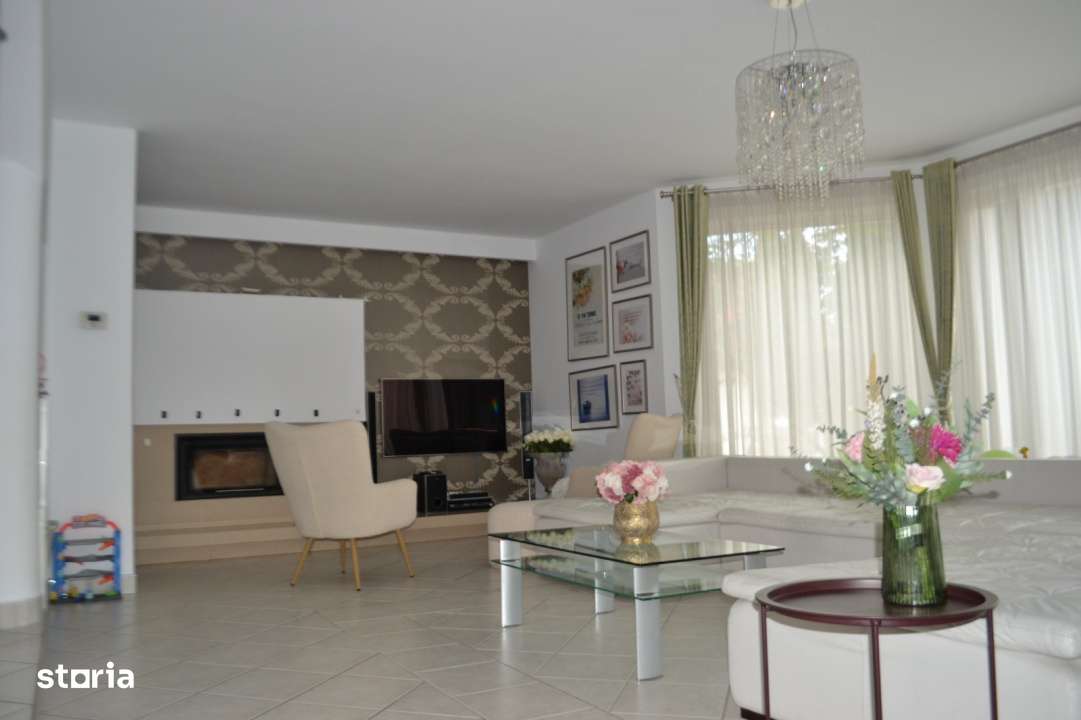 Casa/vila 400 mp-teren 900mp-piscina-Unirea- Vasile Petri, comision 0-3