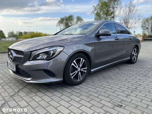 Mercedes-Benz CLA 180 7G-DCT - 1