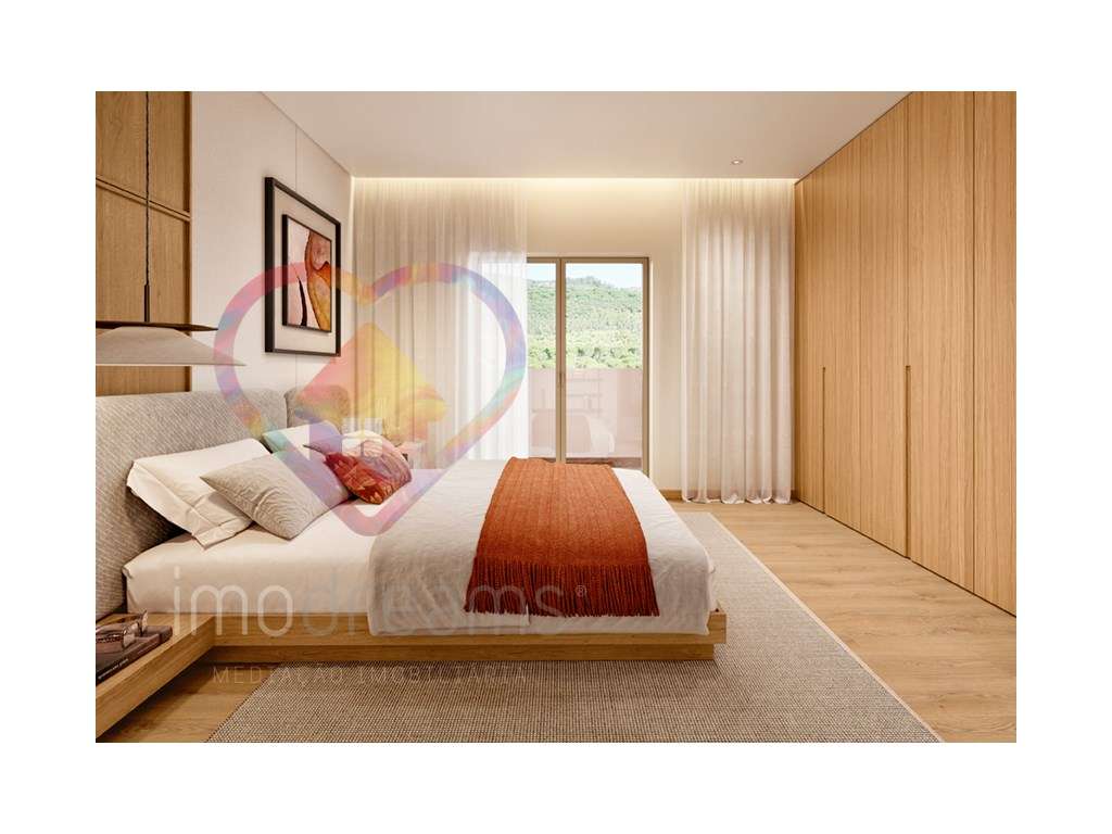 Apartamento T3 c/3 frentes e varandas em Vialonga - Lisboa-7