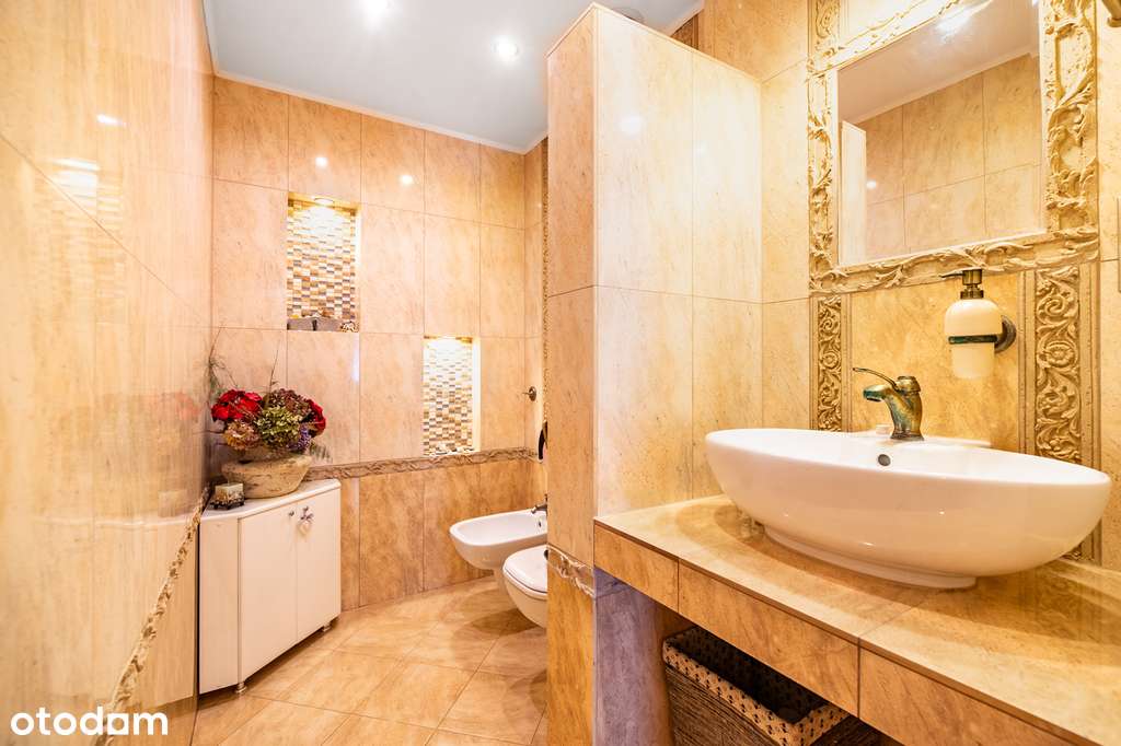 Dom z pięknym ogrodem w ścisłym centrum Brzozowa-14