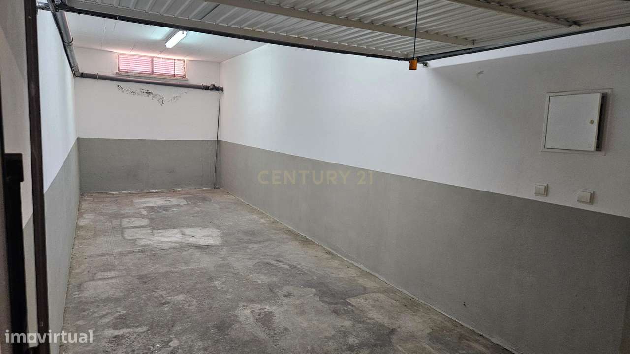 Garagem Box  com 30 m²  próxima do Centro Cultural de  Alcochete-8