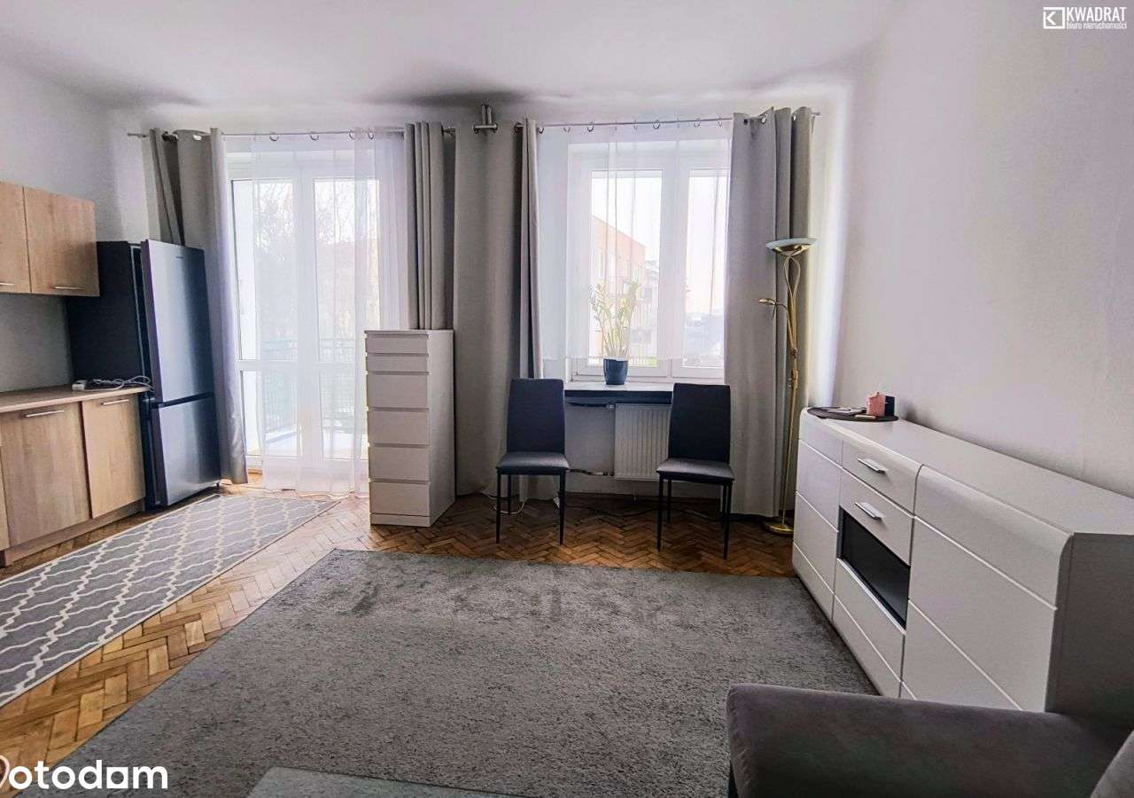 Dwa pokoje 40.50 m2 + balkon super lokalizacja. Śr-2