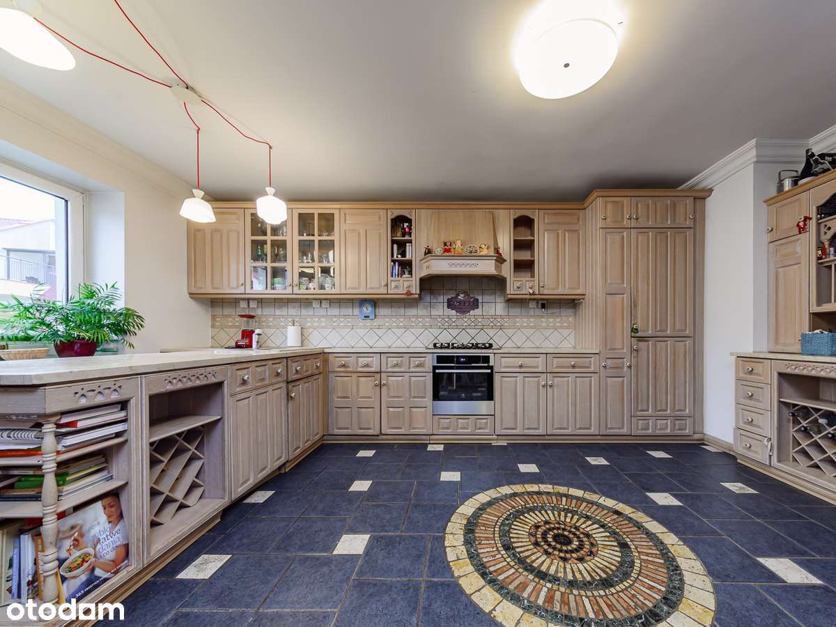 Kabaty/ 171m2 / 2 miejsca garażowe / piwnica /-1