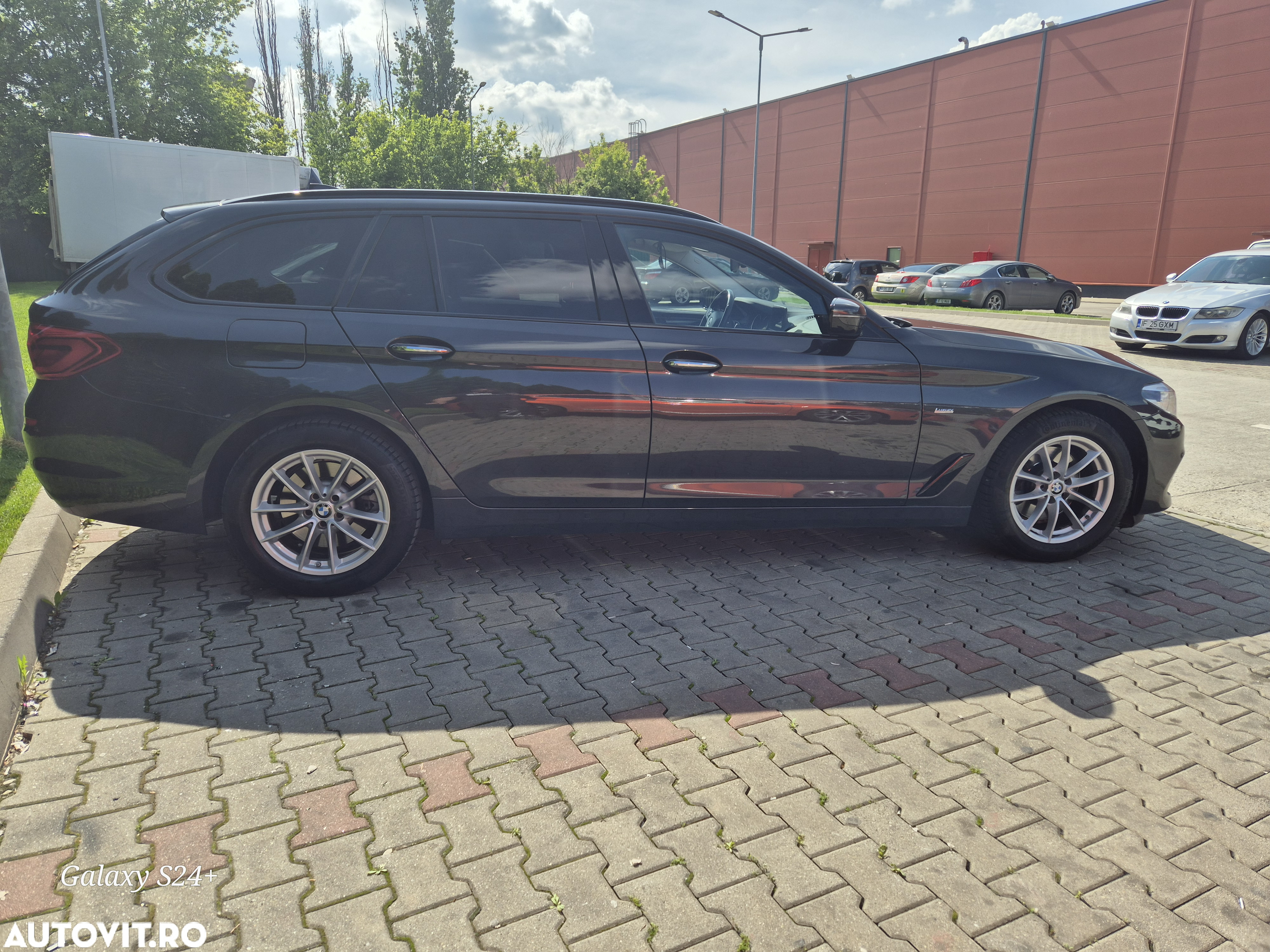 BMW Seria 5 520d Touring Aut. Luxury Line - 5