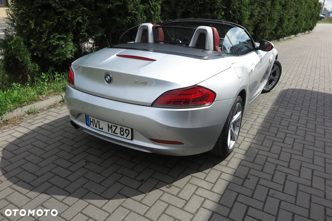 BMW Z4 sDrive23i - 10