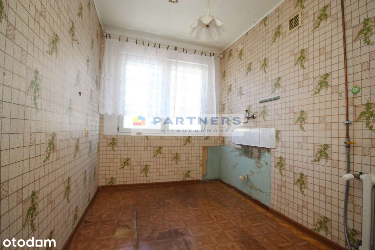 Mieszkanie w Centrum Piaskowej Góry do remontu-4