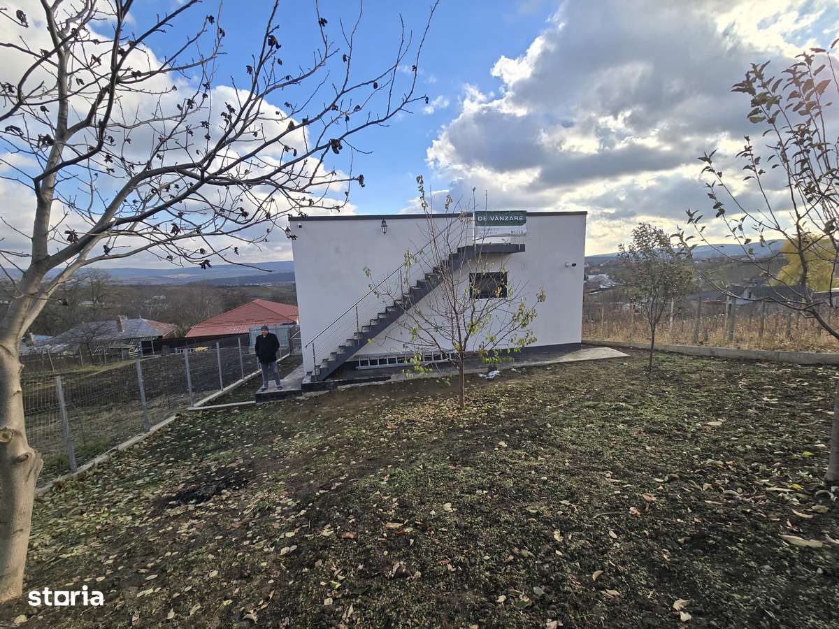 CASA MODERNA 4 camere 2 bai 210 mp Garaj Teren 1050 mp CIURBESTI-5