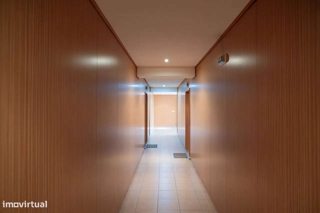 T3 com Suíte | Condomínio Fechado com Piscina | Barcelinhos-25