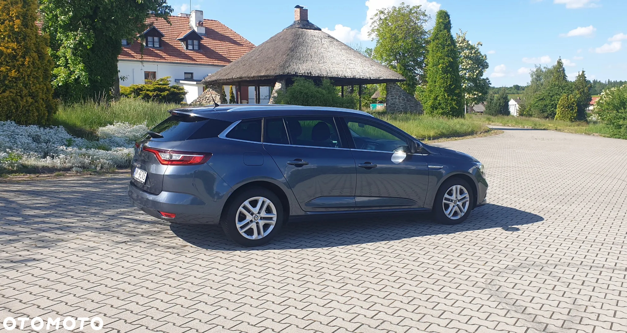 Renault Megane Grandtour ENERGY TCe 140 EDC LIMITED - 12