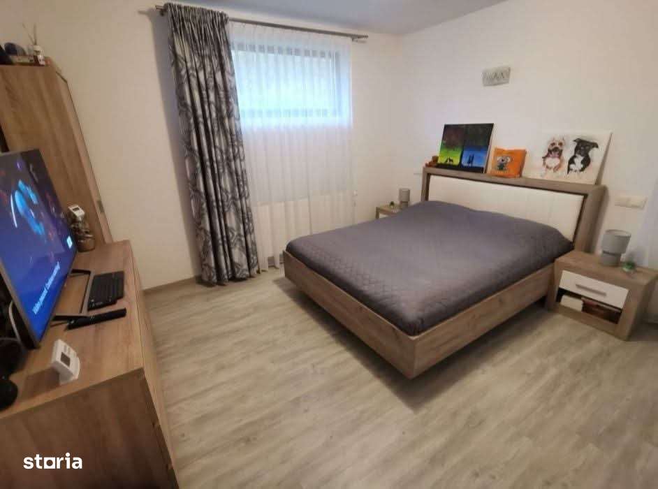 Casa individuala, decomandata, 3 camere, 84 mp, teren 400 mp., zona Va - Imagine principală: 5/12