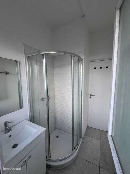 Aluga-se T2 na Ajuda (possibilidade de T3) com vista rio - Grande imagem: 4/9