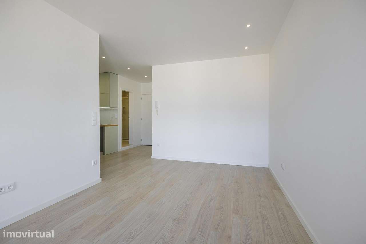 Apartamento T1 Renovado | Matosinhos Sul-16