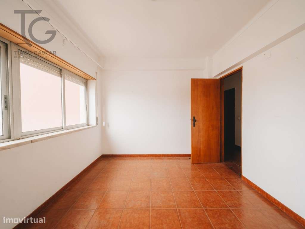 Apartamento T3 com 2 WC nas Caldas da Rainha-14