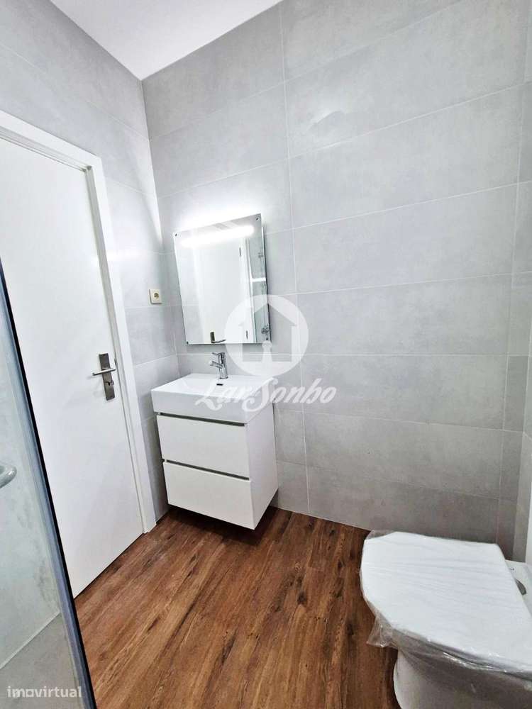 Apartamento T3, totalmente renovado, com Box, Águas Santas, Maia-19