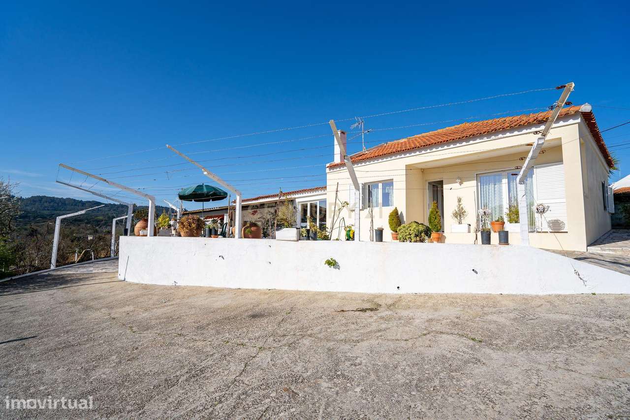 Encanto Rústico em Setúbal: Casa T3 com Quinta Acolhedora - Grande imagem: 3/60