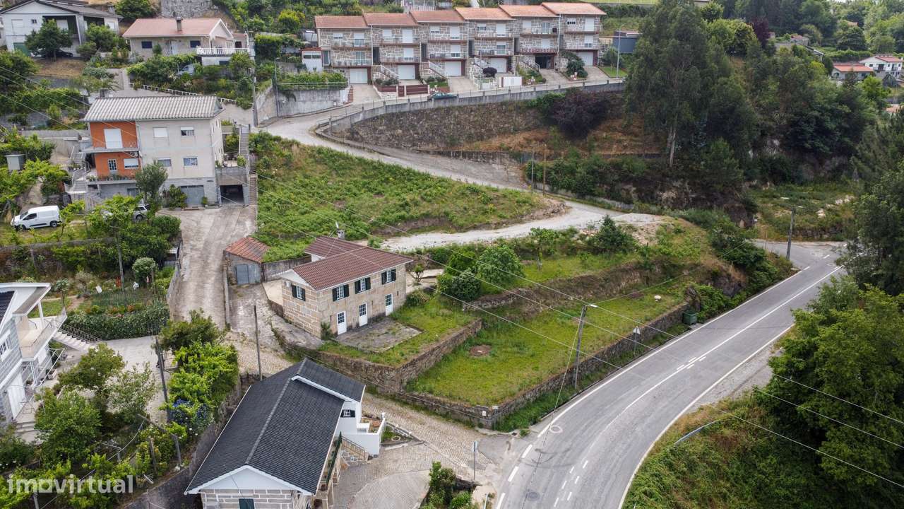 MORADIA T2 COM VISTAS PANORÂMICAS NO MARCO DE CANAVESES-4