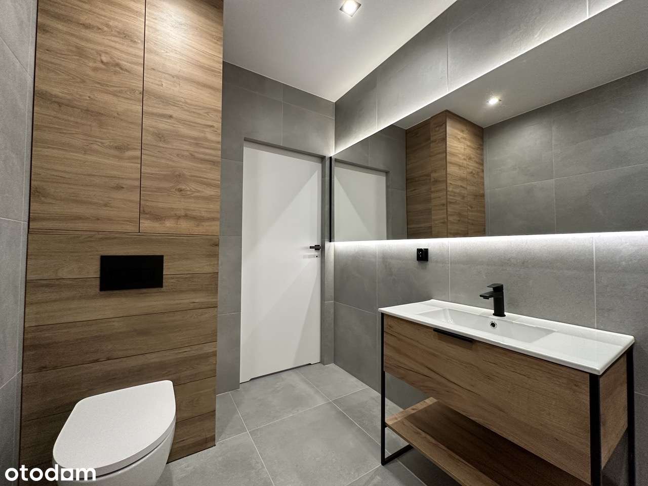 Dom wysoki standard.-5